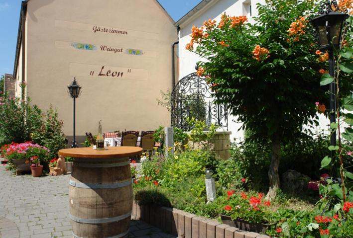 Winzerzimmer - Weingut Tinhof Kismarton Kültér fotó